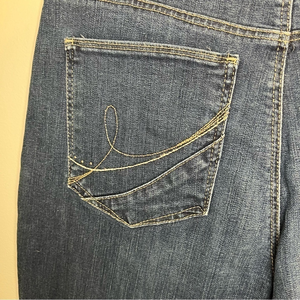 Y2K Lee Classic Fit 1889 High Rise Straight Leg Blue Wash Denim Jeans Size 14 - Picture 7 of 9